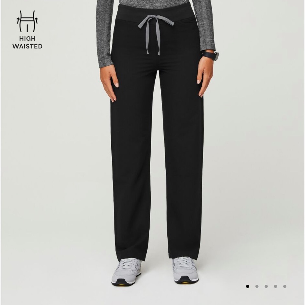 FIGS black high waisted scrub pants XS Tall